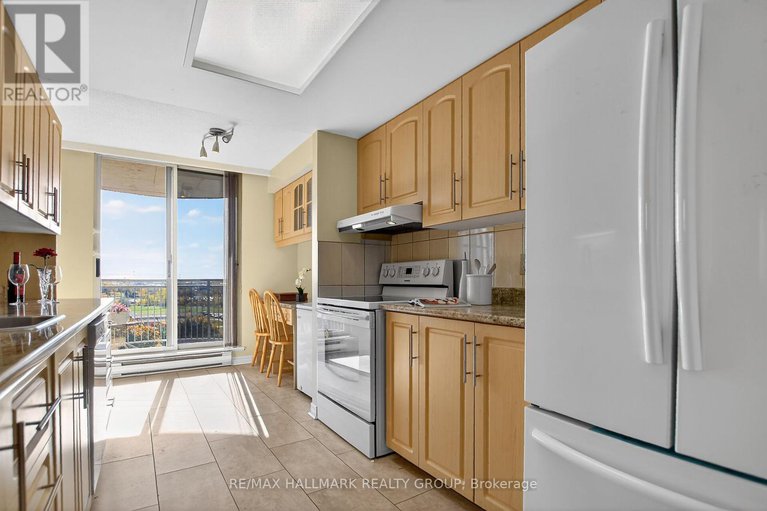 29041204/606-100-grant-carman-drive/borden-farmstewart-farmcarleton-heightsparkwood-hills/ottawa/ontario/K2E8B8_15