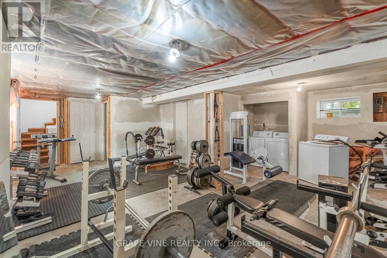 28554989/1210-erie-avenue/ridgemont/ottawa/ontario/K1V6G6_26