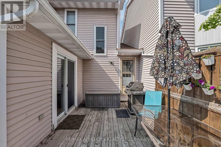 28429396/1138-ste-agathe-park/convent-glen-north/ottawa/ontario/K1C2B5_27