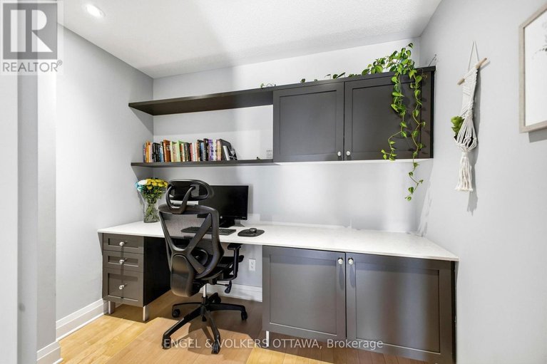 29594834/122-nutting-crescent/riverside-southgloucester-glen/ottawa/ontario/K4M0C3_4