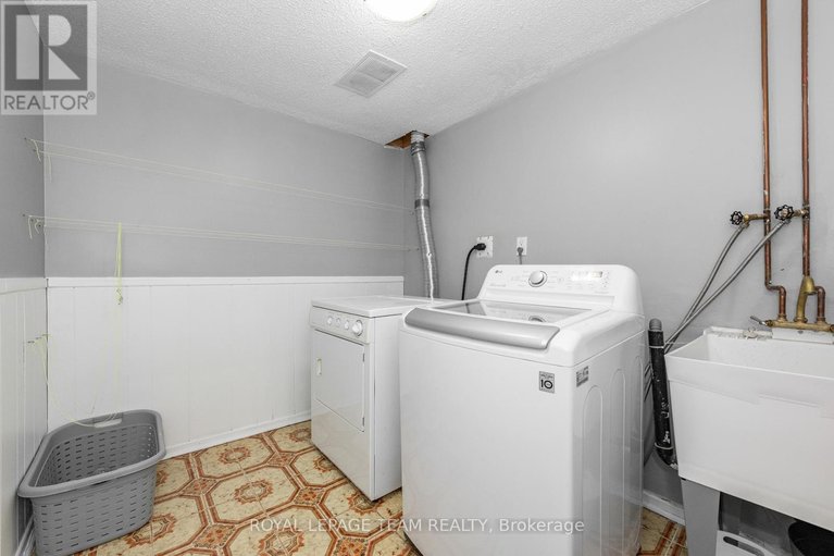 29638877/a-420-moodie-drive/westcliffe-estates/ottawa/ontario/K2H8A6_15