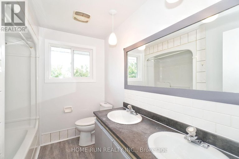 28597038/1292-meadowlands-drive-e/borden-farmstewart-farmcarleton-heightsparkwood-hills/ottawa/ontario/K2E6K5_30