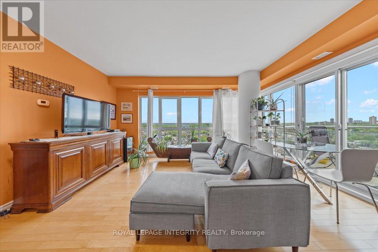 28757556/1604-70-landry-street/vanier/ottawa/ontario/K1L0A8_17