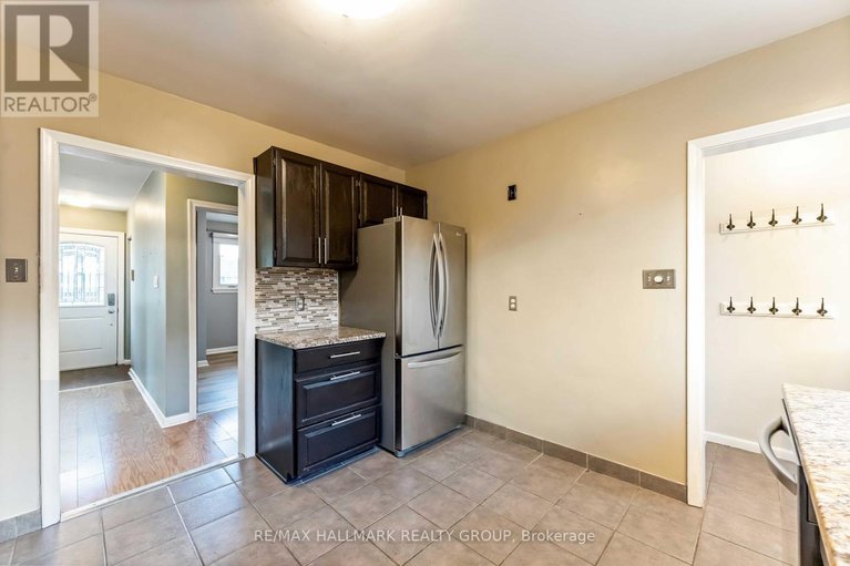 28737782/1921-navaho-drive/bel-air-heights/ottawa/ontario/K2C0T5_16