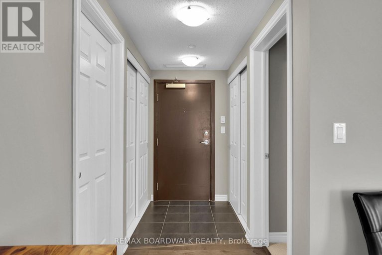 29634431/202-230-titanium-private-e/convent-glen-north/ottawa/ontario/K1C0C1_13