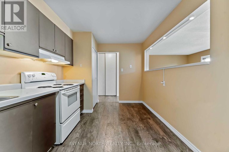 29011609/200-214-viewmount-drive/borden-farmstewart-farmcarleton-heightsparkwood-hills/ottawa/ontario/K2E7X3_19