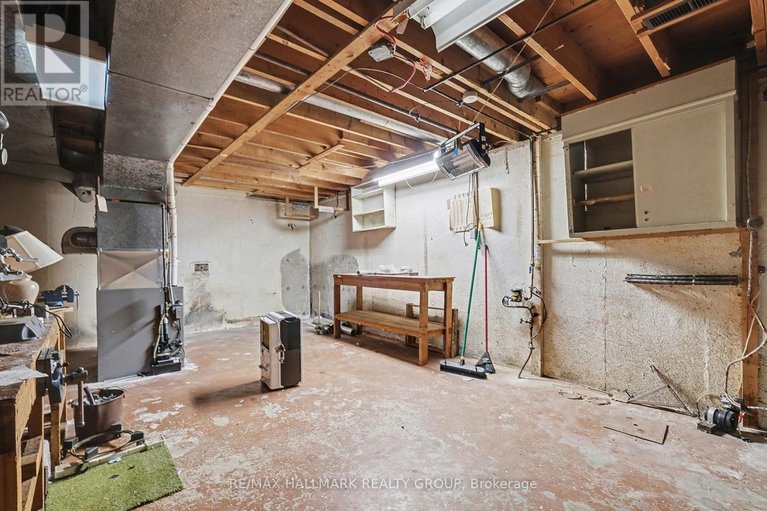 29636247/13-beaumaris-drive/bruce-farmgraham-parkqualicumbellands/ottawa/ontario/K2H7K1_20