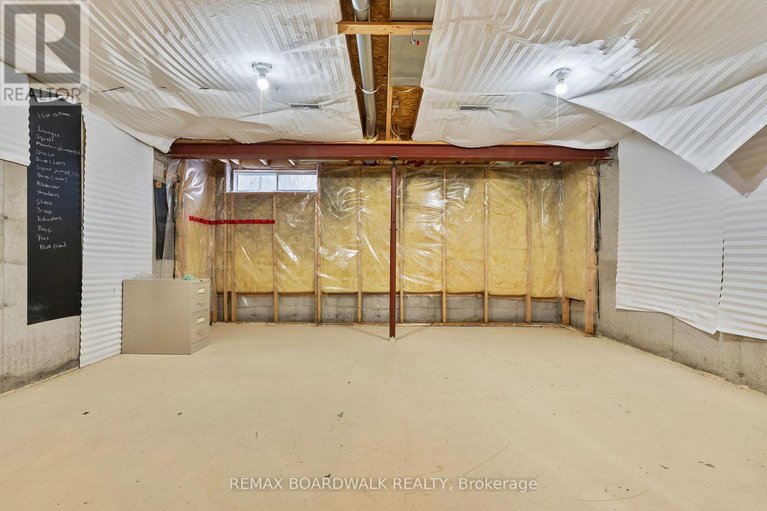 29251894/42-college-circle/castle-heights/ottawa/ontario/K1K4R8_35