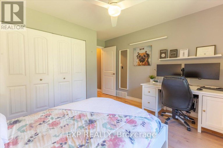 28879603/6719-deer-run-place/rideau-twp-s-of-reg-rd-6-w-of-mccordick-rd/ottawa/ontario/K0A2T0_29
