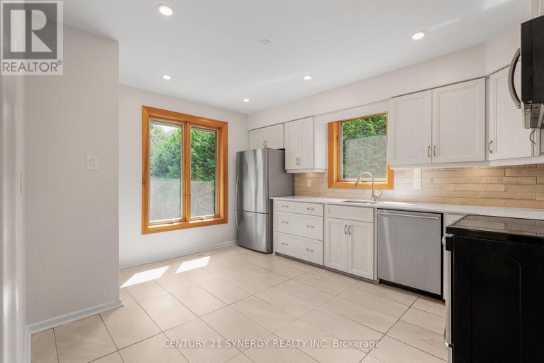 28847184/2170-berwick-avenue/bel-air-park/ottawa/ontario/K2C0Y3_14