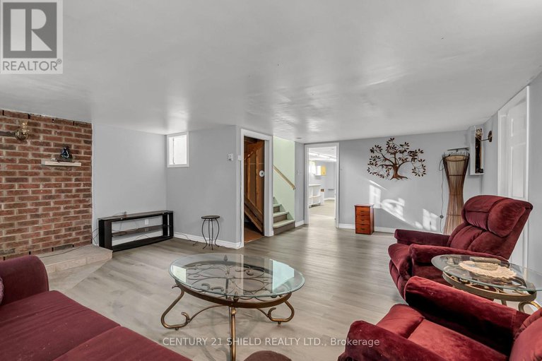 29018476/14276-dafoe-road/south-stormont-osnabruck-twp/south-stormont/ontario/K0C1M0_21