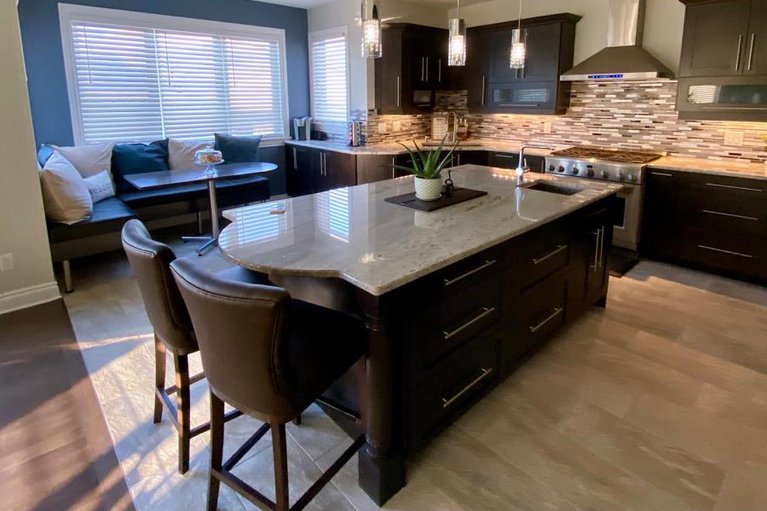 28598042/246-lera-street/smiths-falls/smiths-falls/ontario/K7A5M3_9