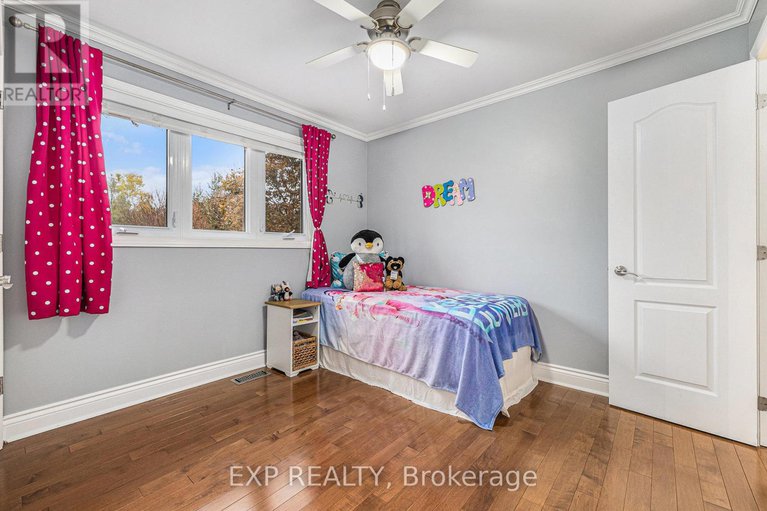 29064554/10-carlisle-circle/remainder-of-stittsville-area/ottawa/ontario/K0A1B0_26