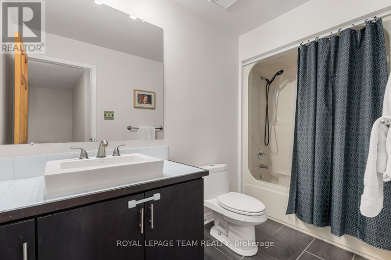 28540123/26-20-charlevoix-street/vanier/ottawa/ontario/K1L8K5_18