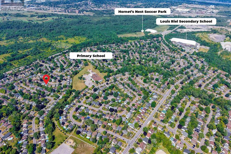 28994141/33-woodview-crescent/blackburn-hamlet/ottawa/ontario/K1B3B1_39