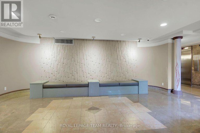 28815929/804-100-grant-carman-drive/borden-farmstewart-farmcarleton-heightsparkwood-hills/ottawa/ontario/K2E8B8_5