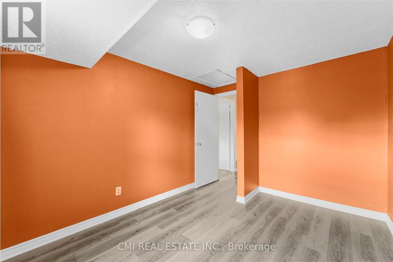 28790260/99-2570-southvale-crescent/sheffield-glenindustrial-park/ottawa/ontario/K1B5B7_26