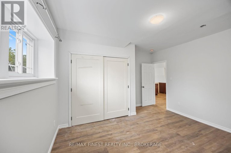 29319562/10-victoria-avenue/brockville/brockville/ontario/K6V2B1_32