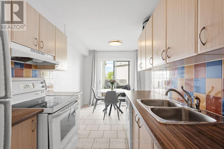 28318968/277-catamount-court/emerald-meadowstrailwest/ottawa/ontario/K2M0A9_17