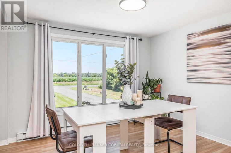 28629773/1560-mclaughlin-road/north-dundas-winchester-twp/north-dundas/ontario/K0A1R0_10