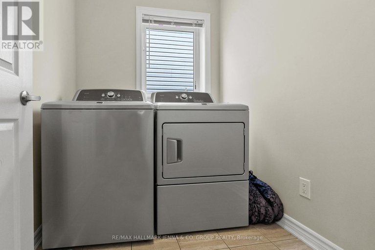 29198224/326-gallantry-way/stittsville-north/ottawa/ontario/K2S0P8_30