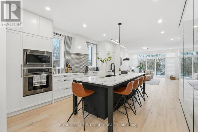 29571259/221-wesley-avenue/westborohampton-park/ottawa/ontario/K1Z7A2_2