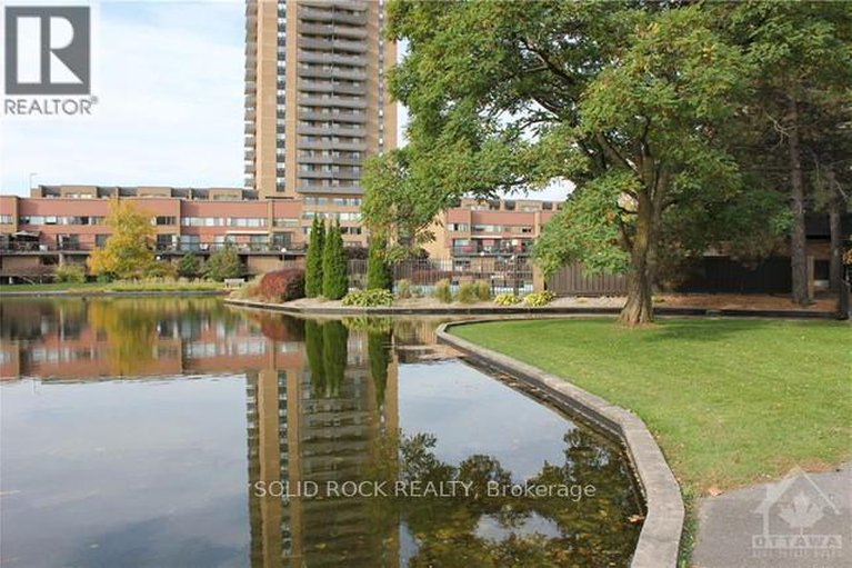 28221039/403-250-brittany-drive/viscount-alexander-park/ottawa/ontario/K1K4M1_26