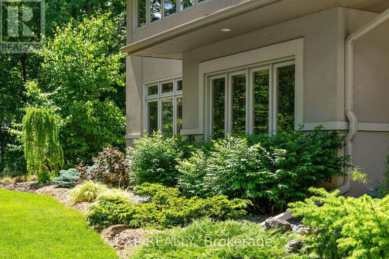28739772/5759-queenscourt-crescent/manotick-east-to-manotick-station/ottawa/ontario/K4M1K3_44