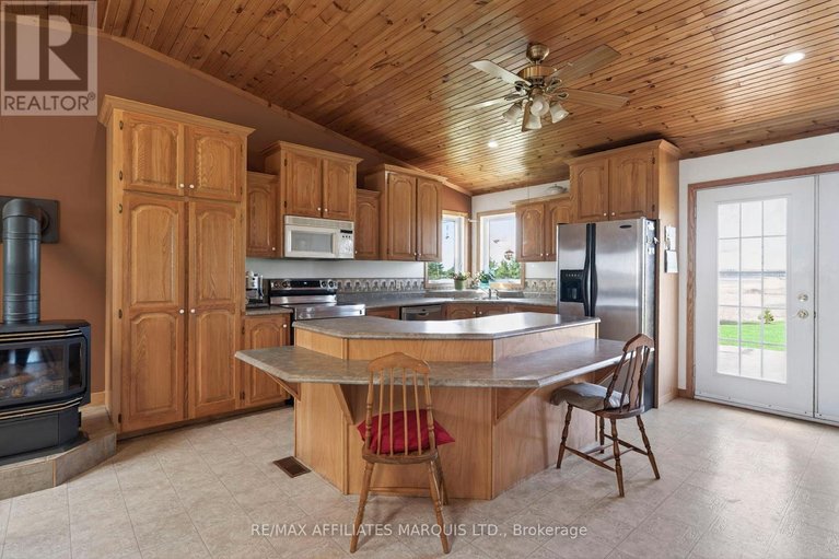 29638282/18604-mcgillivray-road/south-glengarry-charlottenburgh-twp/south-glengarry/ontario/K0C1S0_17