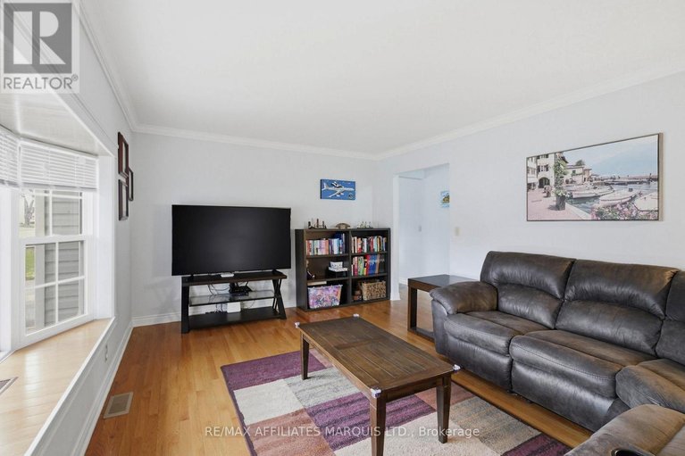 29603984/36-maple-street/ingleside/south-stormont/ontario/K0C1P0_12