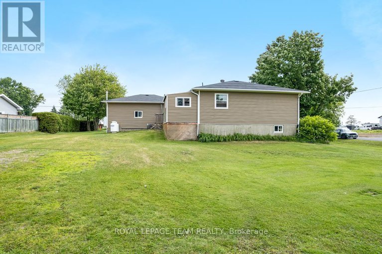 28473823/2244-simms-street/north-dundas-mountain-twp/north-dundas/ontario/K0E1S0_40