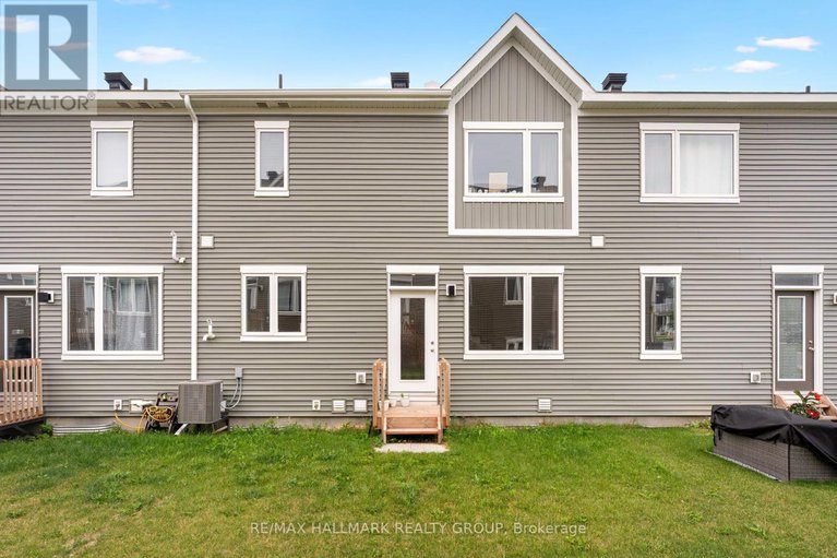 28629018/243-surface-lane/half-moon-bay/ottawa/ontario/K2J6X9_24