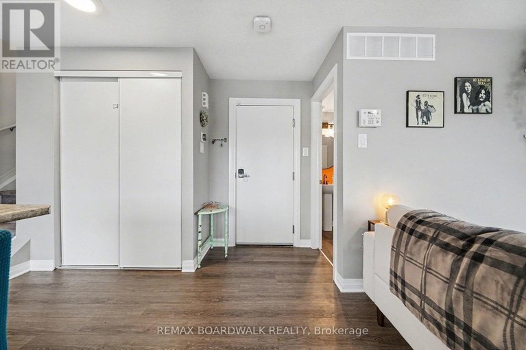 29636241/36-454-via-verona-street/longfields/ottawa/ontario/K2J6B3_7