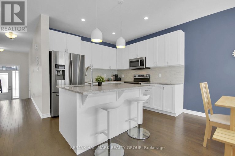 29541635/225-rivertree-street/emerald-meadowstrailwest/ottawa/ontario/K2M0J4_5