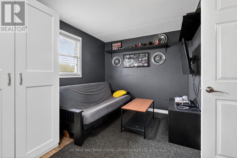 29566260/10-6265-castille-court/convent-glen-south/ottawa/ontario/K1C1X4_33