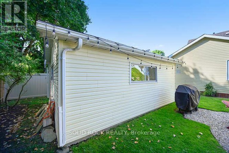 28957534/83-havelock-street/brockville/brockville/ontario/K6V4M2_24