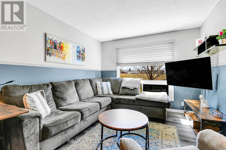 28589388/108-1348-bakker-court/convent-glen-south/ottawa/ontario/K1C2K4_4