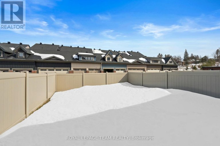 29445575/143-avro-circle/cfb-rockcliffe-and-area/ottawa/ontario/K1K4K7_43