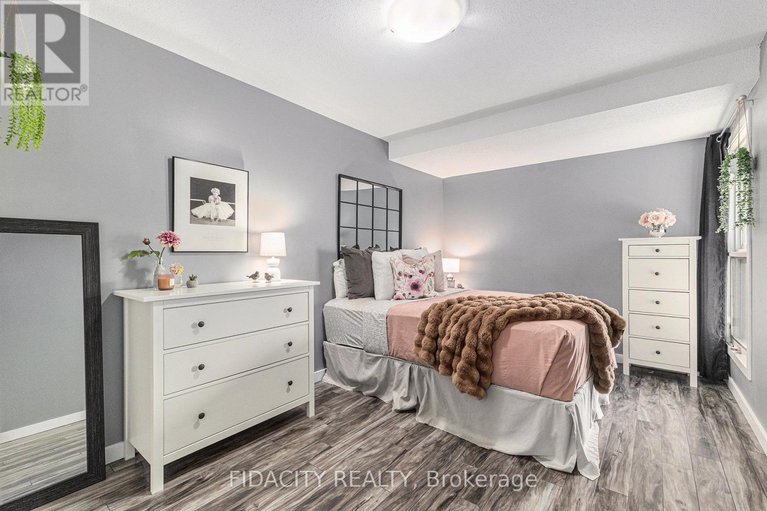28360689/19-carmichael-court/beaverbrook/ottawa/ontario/K2K1K1_15