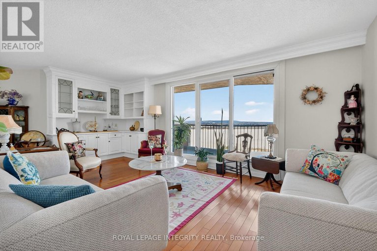 29430894/2608-1025-richmond-road/woodroffe/ottawa/ontario/K2B8G8_14