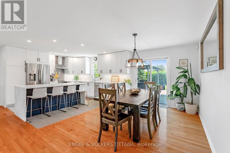 28419109/6978-aldergrove-way/greely/ottawa/ontario/K4P1A3_17