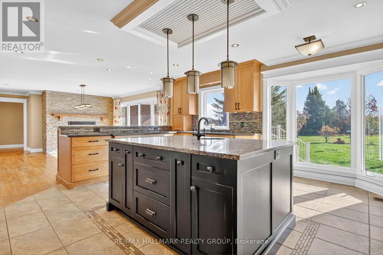 29085504/2772-harbison-road/rideau-twp-south-to-roger-stevens-drive/ottawa/ontario/K0A2Z0_20