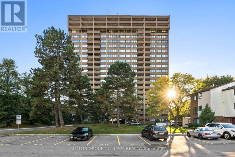 28981309/3360-southgate-road/south-keys/ottawa/ontario/K1V9A6_1