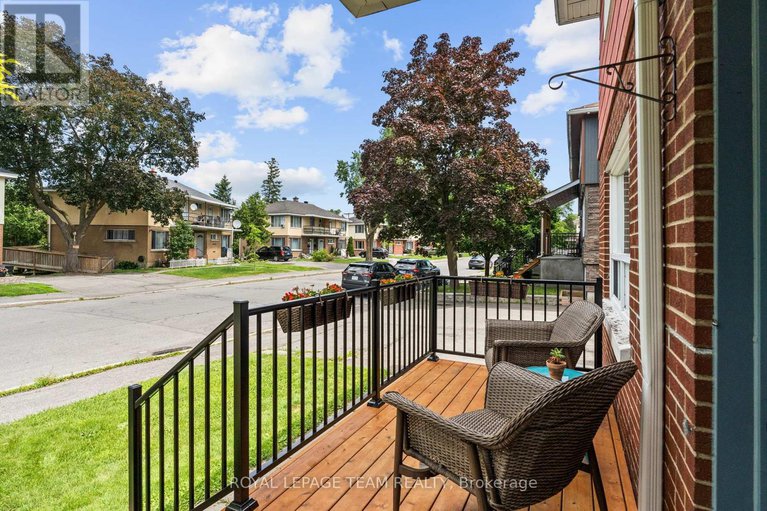 28651441/334-queen-mary-street/overbrookcastle-heights/ottawa/ontario/K1K1W9_2
