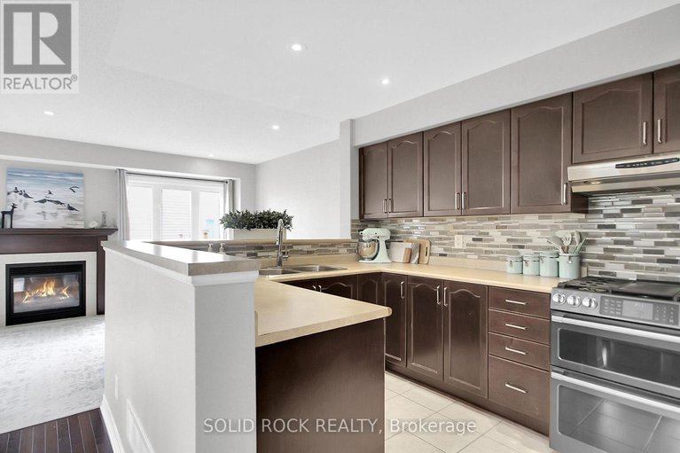28823051/600-gazebo-street/riverside-southgloucester-glen/ottawa/ontario/K4M0B5_11