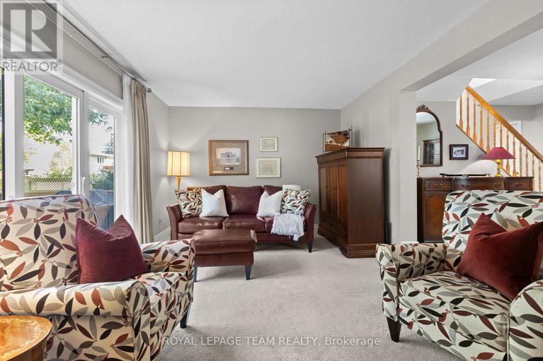 28918556/24-hyannis-avenue/cedargrovefraserdale/ottawa/ontario/K2J2W8_14