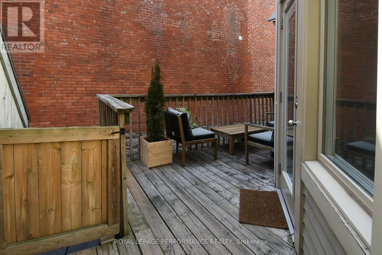 28634698/194-charlotte-street/sandy-hill/ottawa/ontario/K1N8K9_27