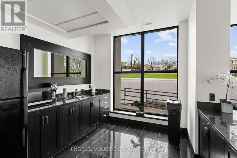 29210045/102-75-cleary-avenue/woodroffe/ottawa/ontario/K2A1R8_18