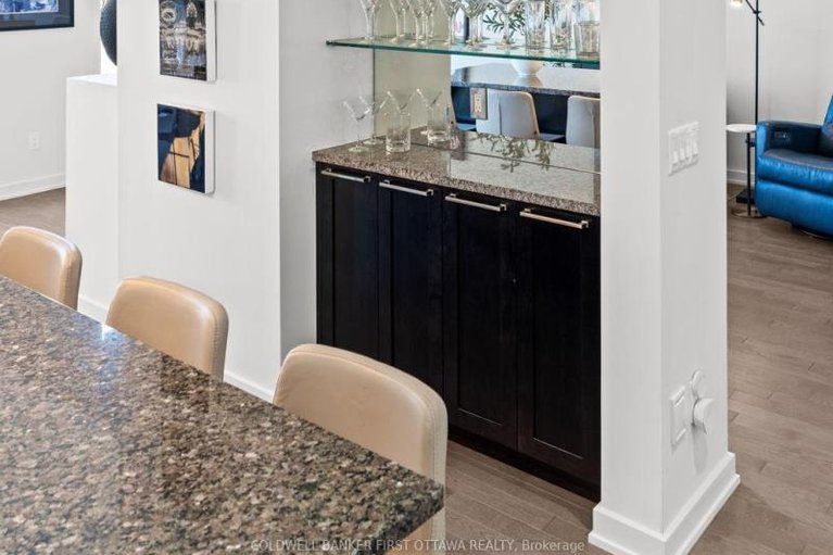 29677665/616-summerhill-street/riverside-southgloucester-glen/ottawa/ontario/K4M0C2_17