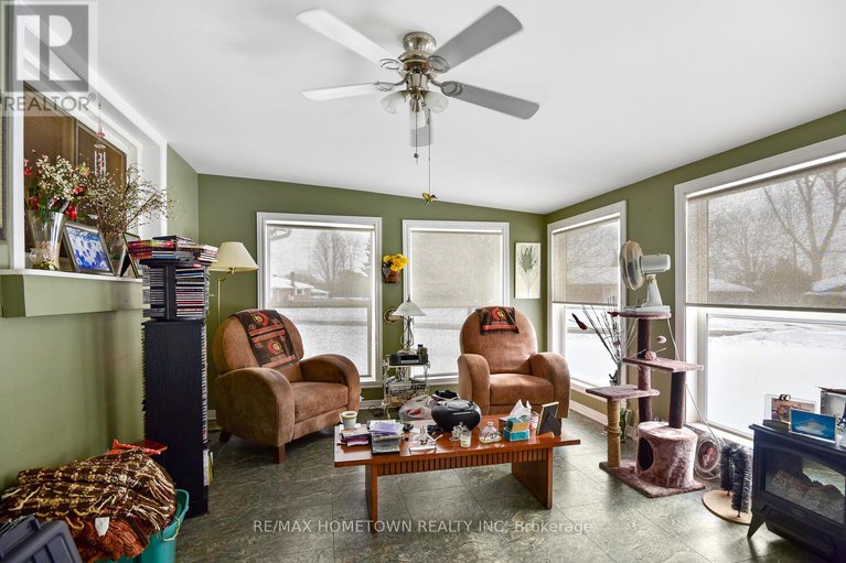 27908392/1-stewart-drive/augusta-twp/augusta/ontario/K0E1T0_5